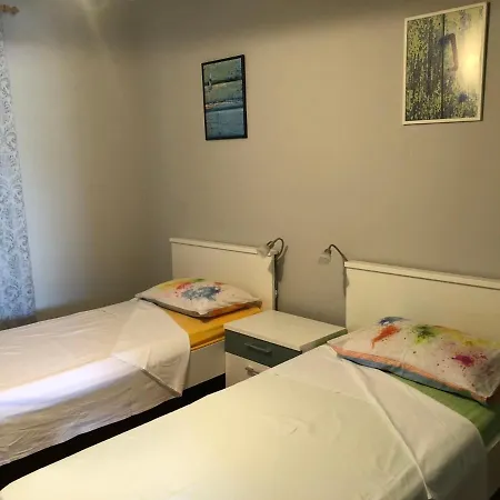 Jelka Apartment *